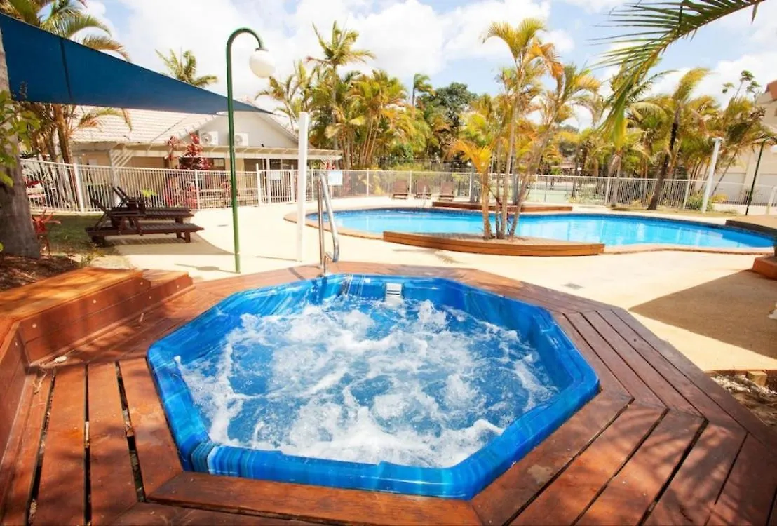 Waterfront 3 Bedroom House In Family Friendly Resort Gold Coast 0*,