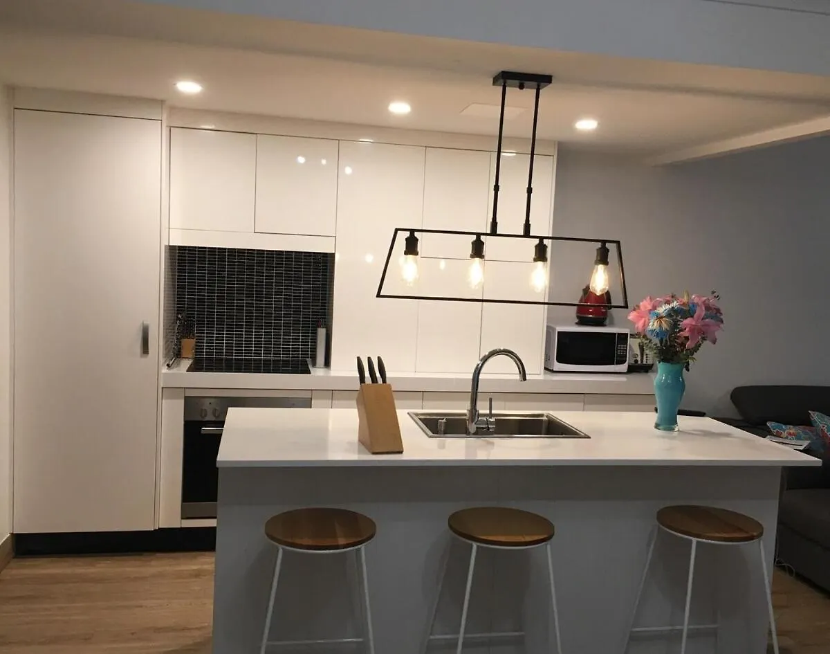 Waterfront 3 Bedroom House In Family Friendly Resort Gold Coast 0*,
