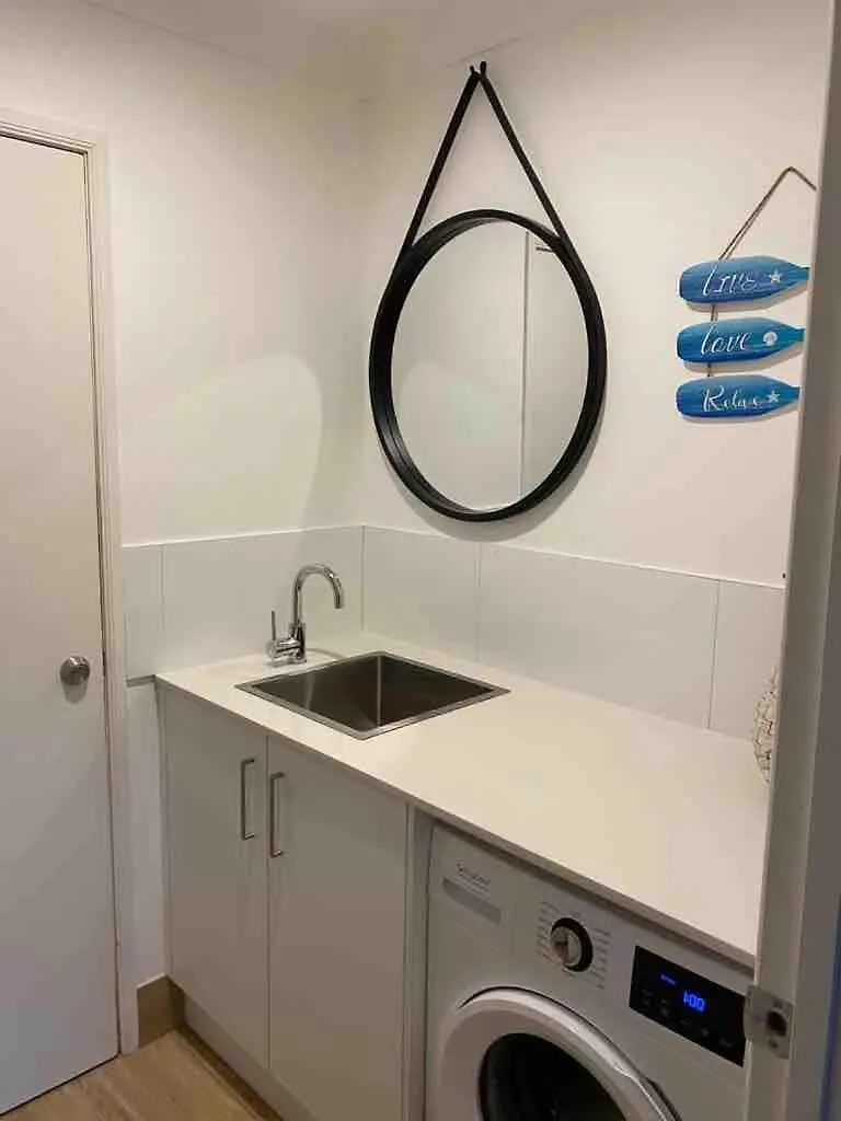 Waterfront 3 Bedroom House In Family Friendly Resort Gold Coast Holiday home