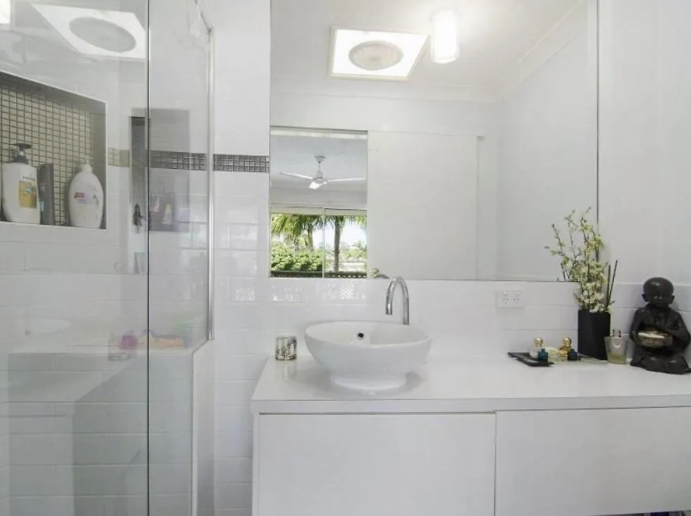 Holiday home Waterfront 3 Bedroom House In Family Friendly Resort Gold Coast