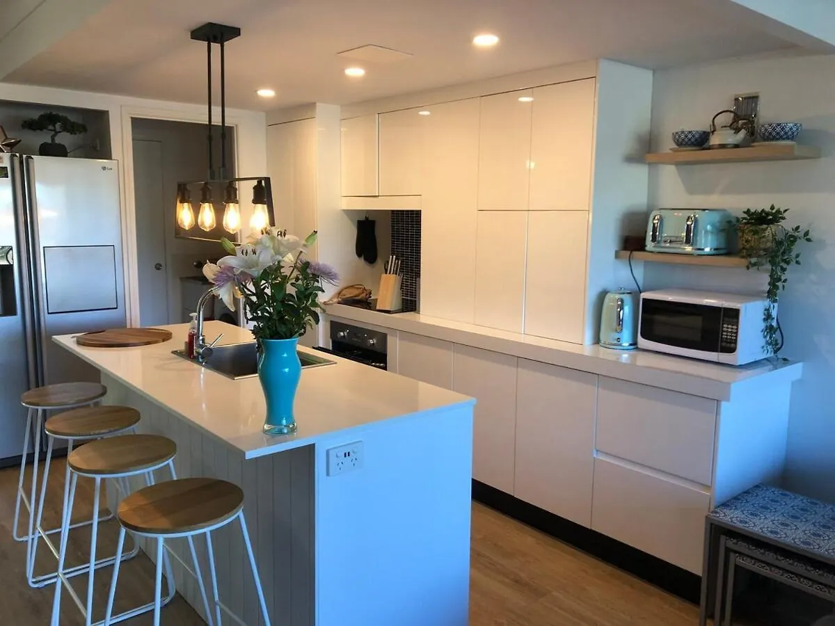 Waterfront 3 Bedroom House In Family Friendly Resort Gold Coast 0*,  Australia