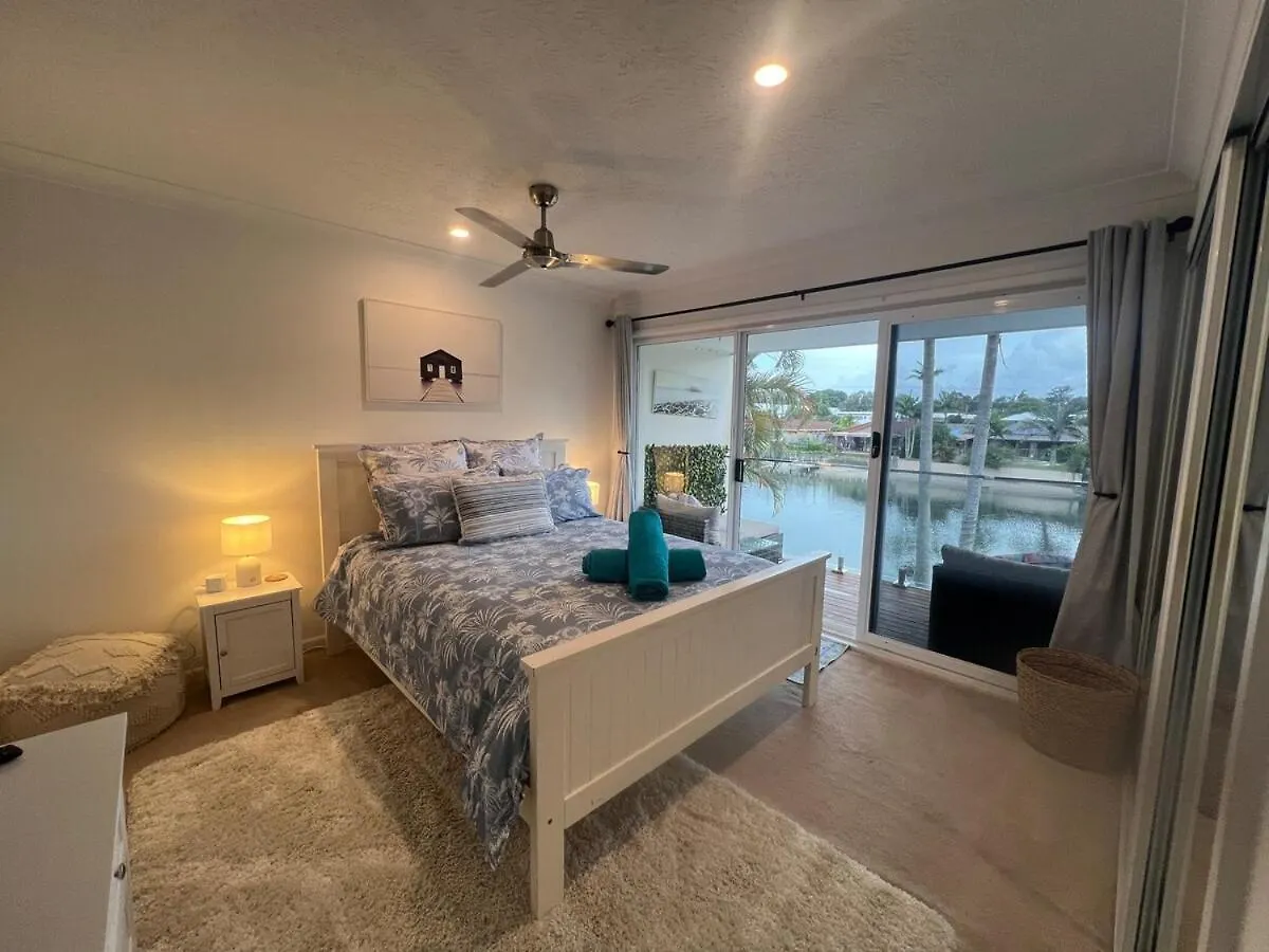 Holiday home Waterfront 3 Bedroom House In Family Friendly Resort Gold Coast